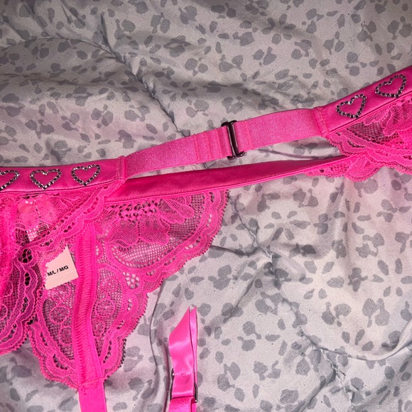Victoria Secret Pink Heart Garter - Picture 5 of 5